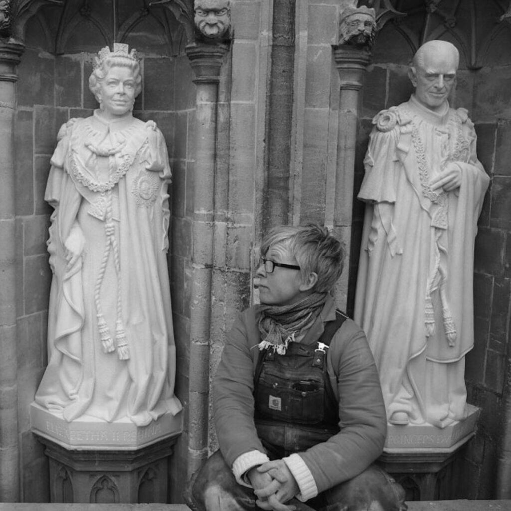 HRH QUEEN ELIZABETH II & PRINCE PHILIP CANTERBURY CATHEDRAL by NINA BILBEY MASTER CARVER